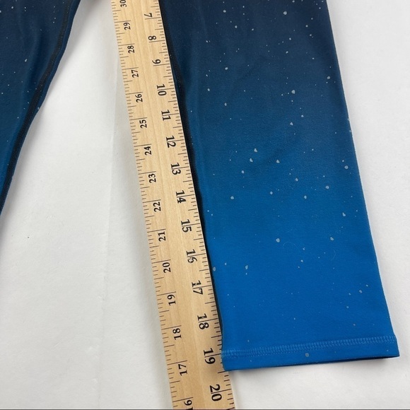 Fabletics Crop Leggings Womens Small Blue Ombre Space Pattern - Picture 7 of 10